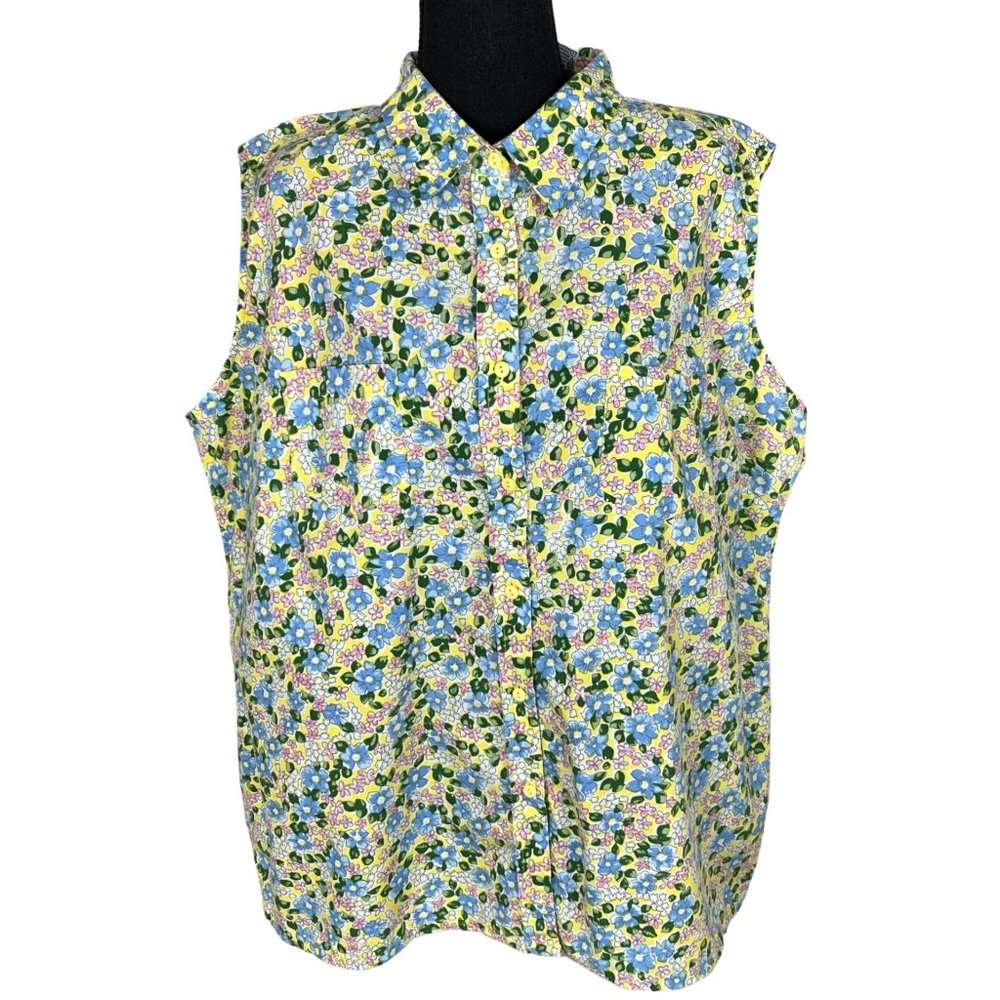 Vintage 90s Floral Buttoned Sleeveless Top